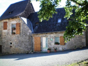 Gîte de France à Turenne 3 épis - Gîte de France 6 personnes MAE-9334